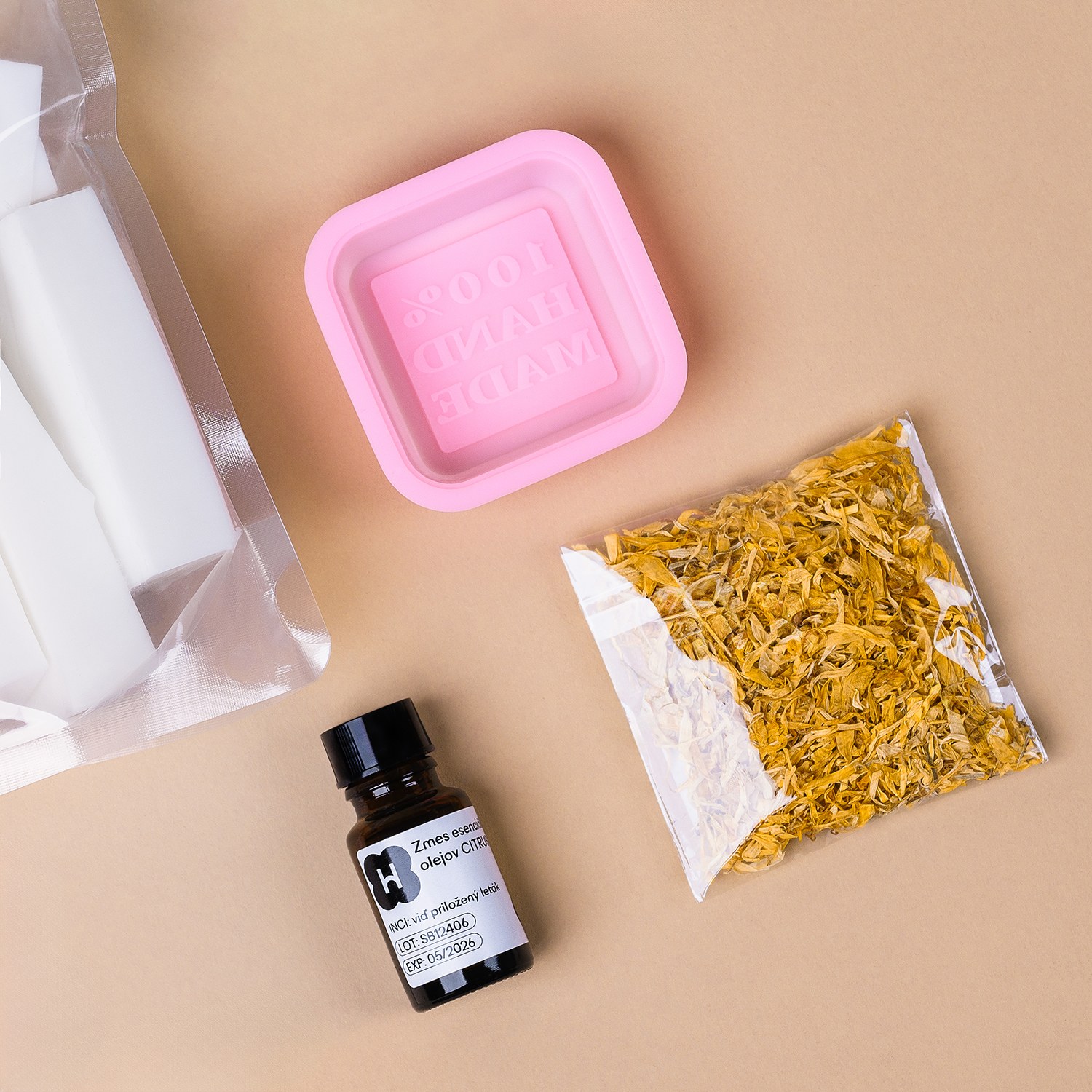Kit creativo per realizzare sapone alla calendula