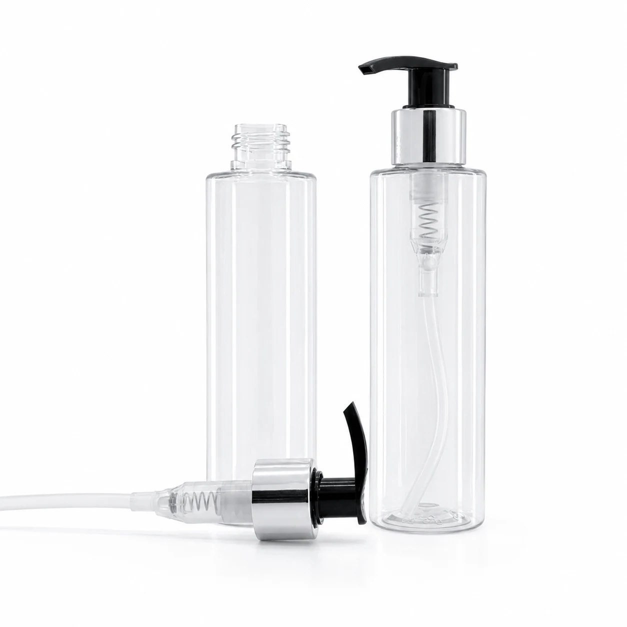 Plastová fľaša priehľadná, vysoká, čierno-strieborný dávkovač, 100 ml