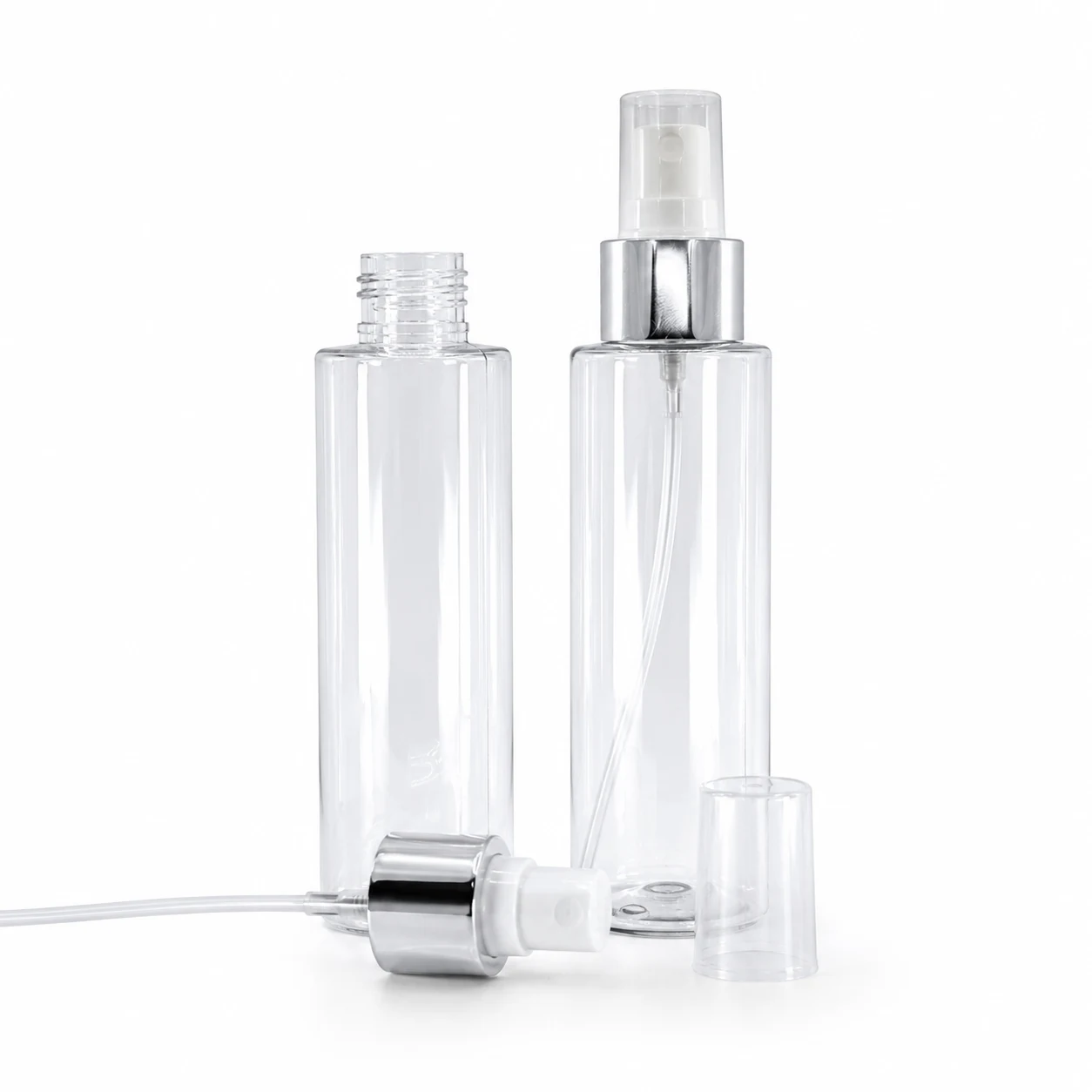 Kunststofffläschchen, transparent, weißer Sprühzerstäuber, glänzender silberner Ring, 100 ml