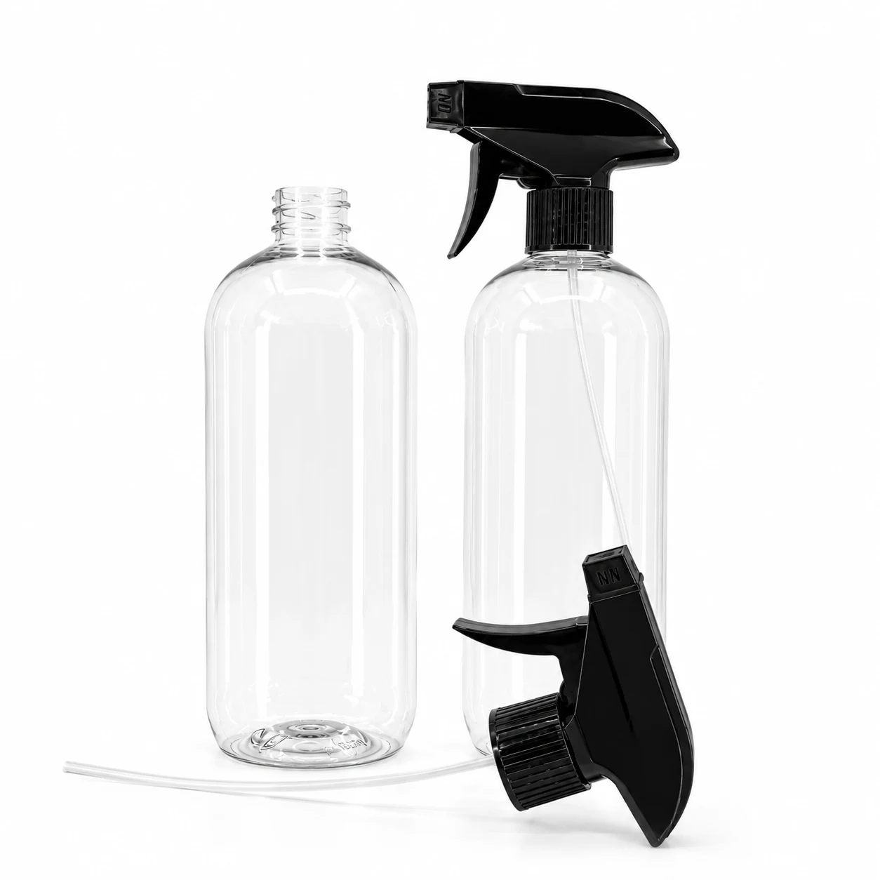 Kunststoffflasche, klar rund, schwarzer Sprühzerstäuber, 750 ml