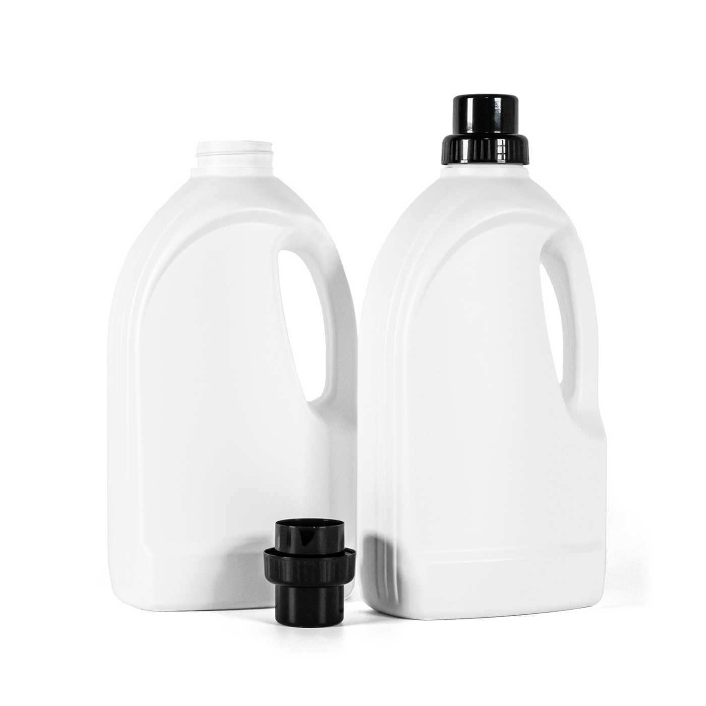Biała butelka plastikowa na płyn do płukania, czarna nakrętka, 1,5 l
