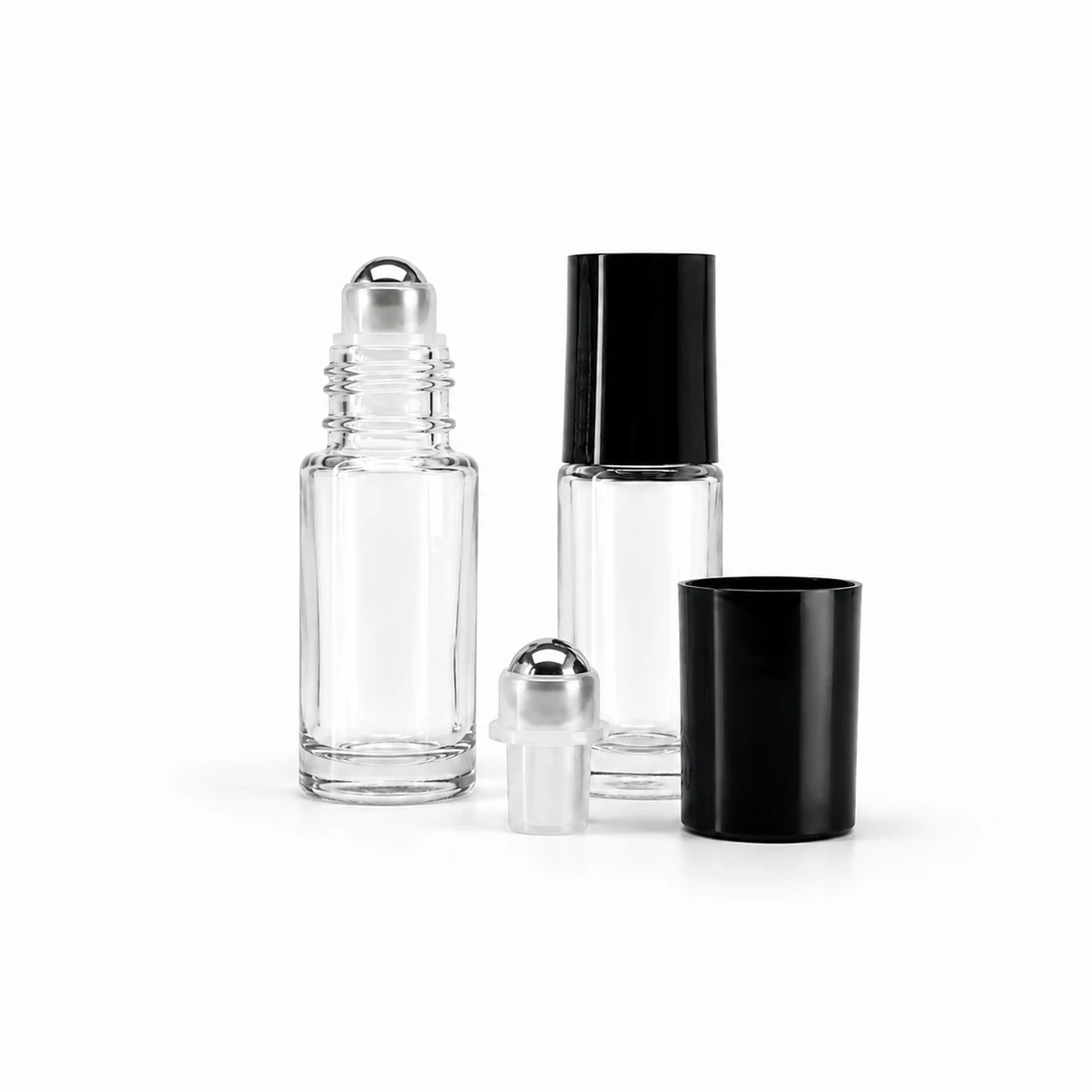 Glass roll-on, clear, black cap, metal ball, 5 ml