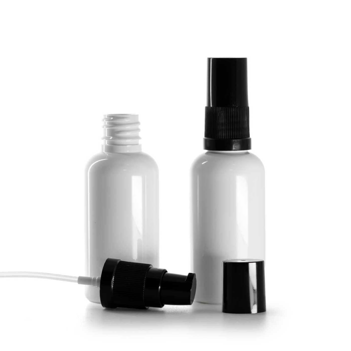 Flacon en plastique blanc, pompe crème noire avec capot noir, 50 ml