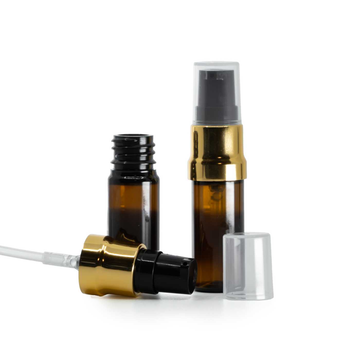 Braune Kunststoffflasche mit schwarz-goldener Glanzpumpe und transparenter Kappe, 10 ml