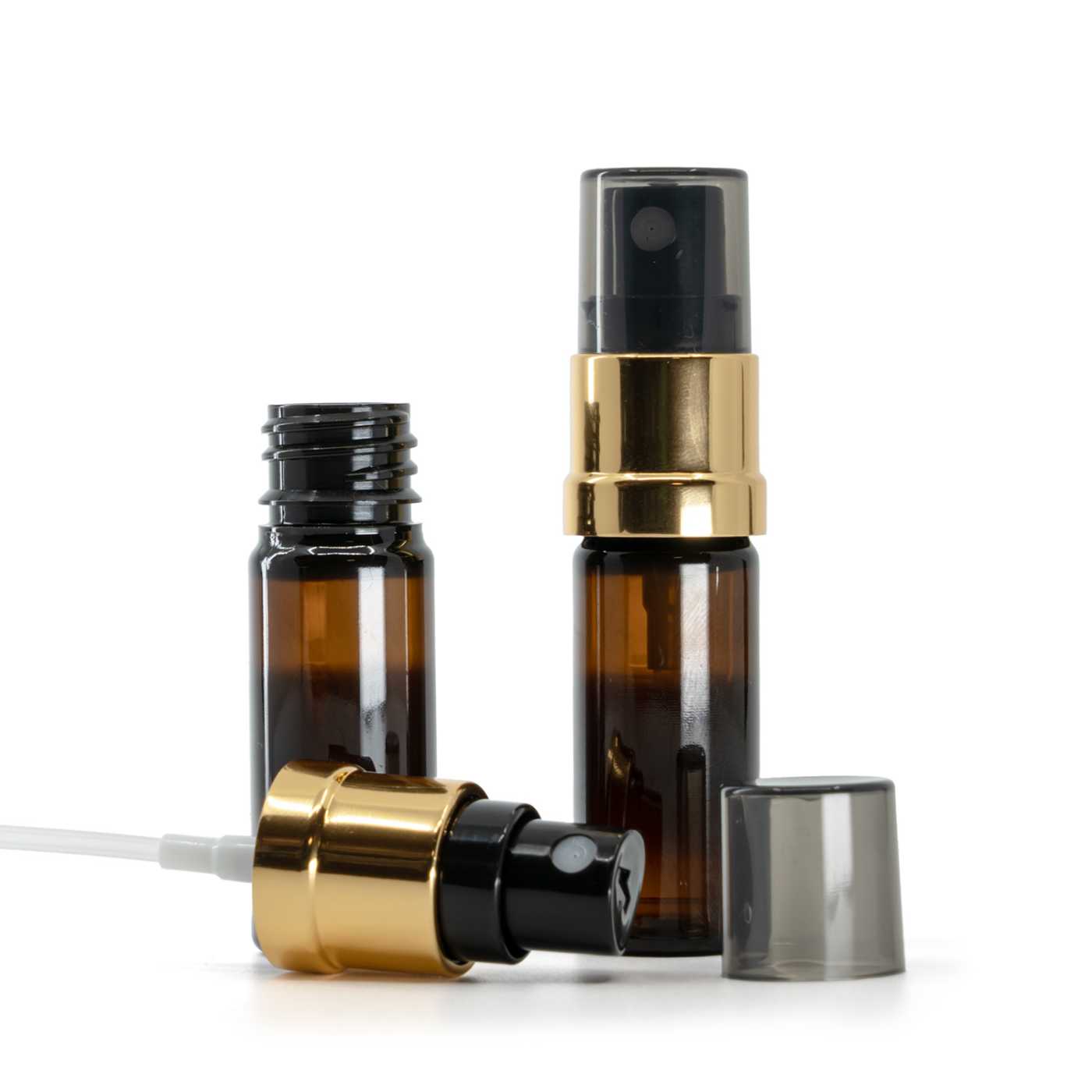 Butelka plastikowa, apteczna, brązowa, czarno-złoty atomizer, nakładka dymna, 10 ml
