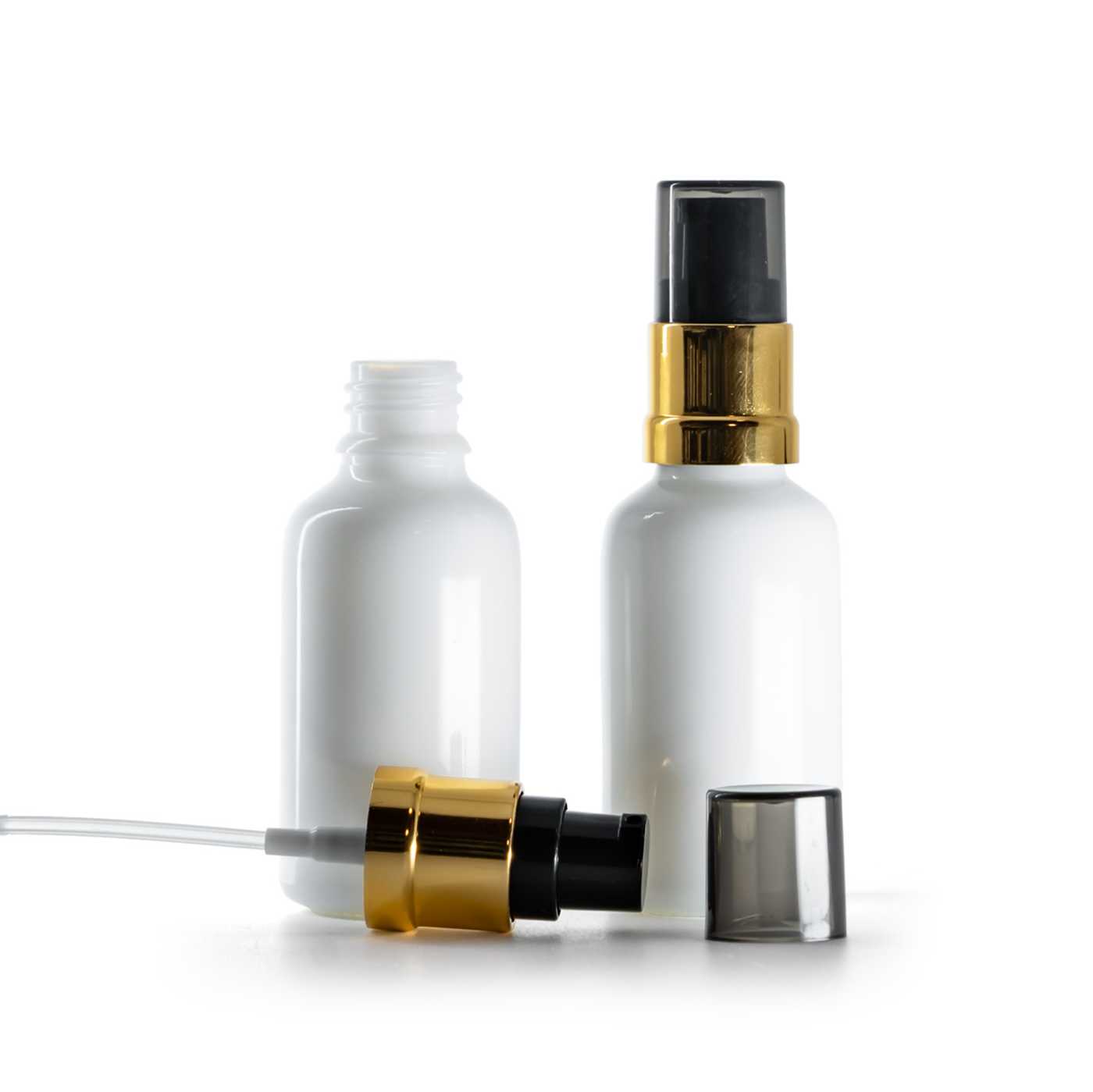 Flacon en verre blanc, pompe noire et dorée brillante avec surcapuchon fumé, 30 ml
