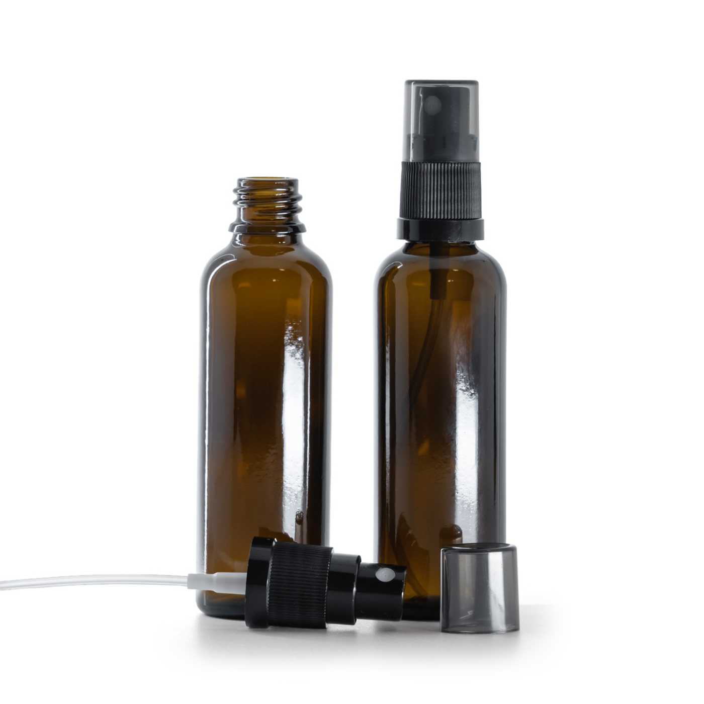 Sklenená liekovka, vysoká, čierny rozprašovač, dymový kryt, 50 ml