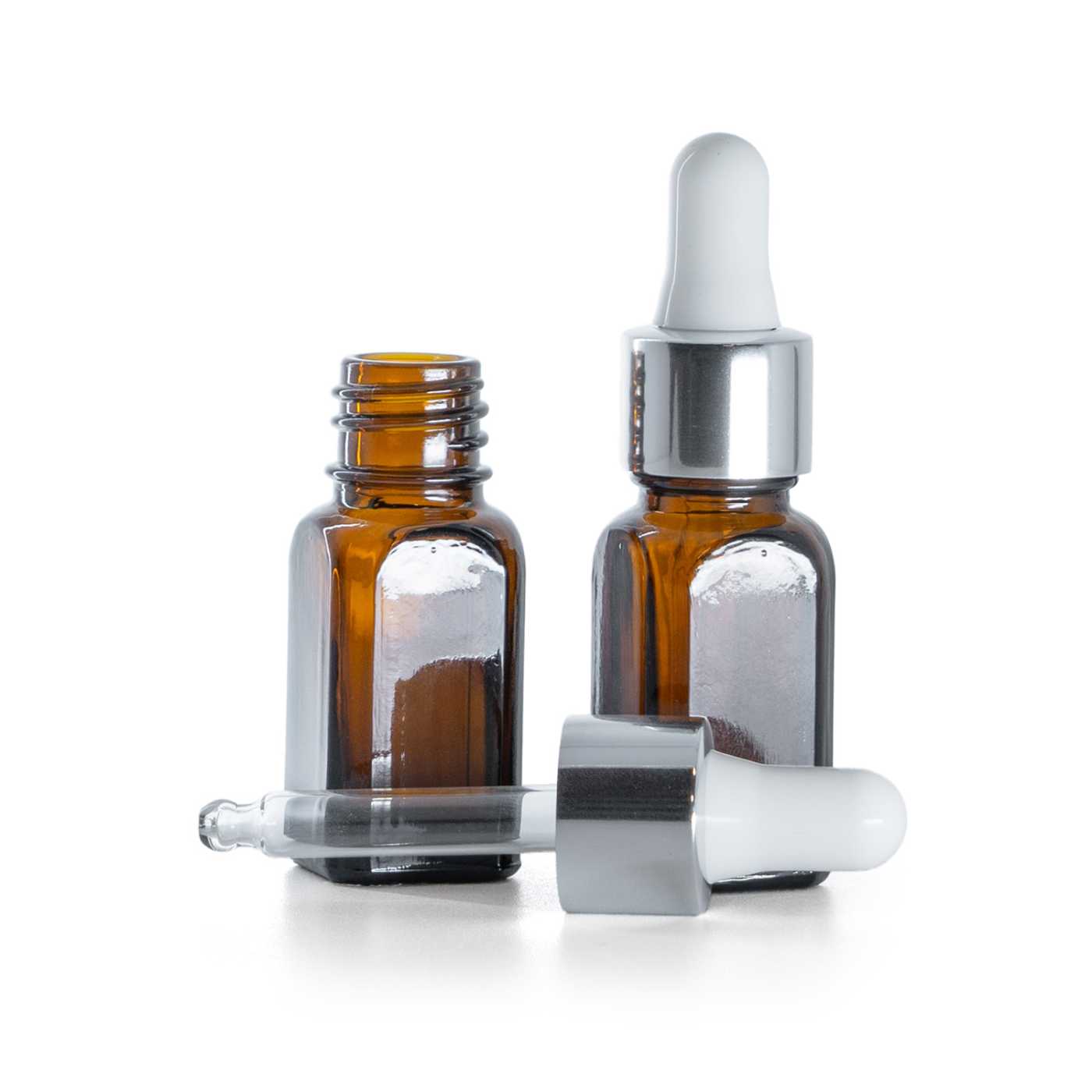 Szögletes üvegpalack fényes ezüst pipettával, 10 ml
