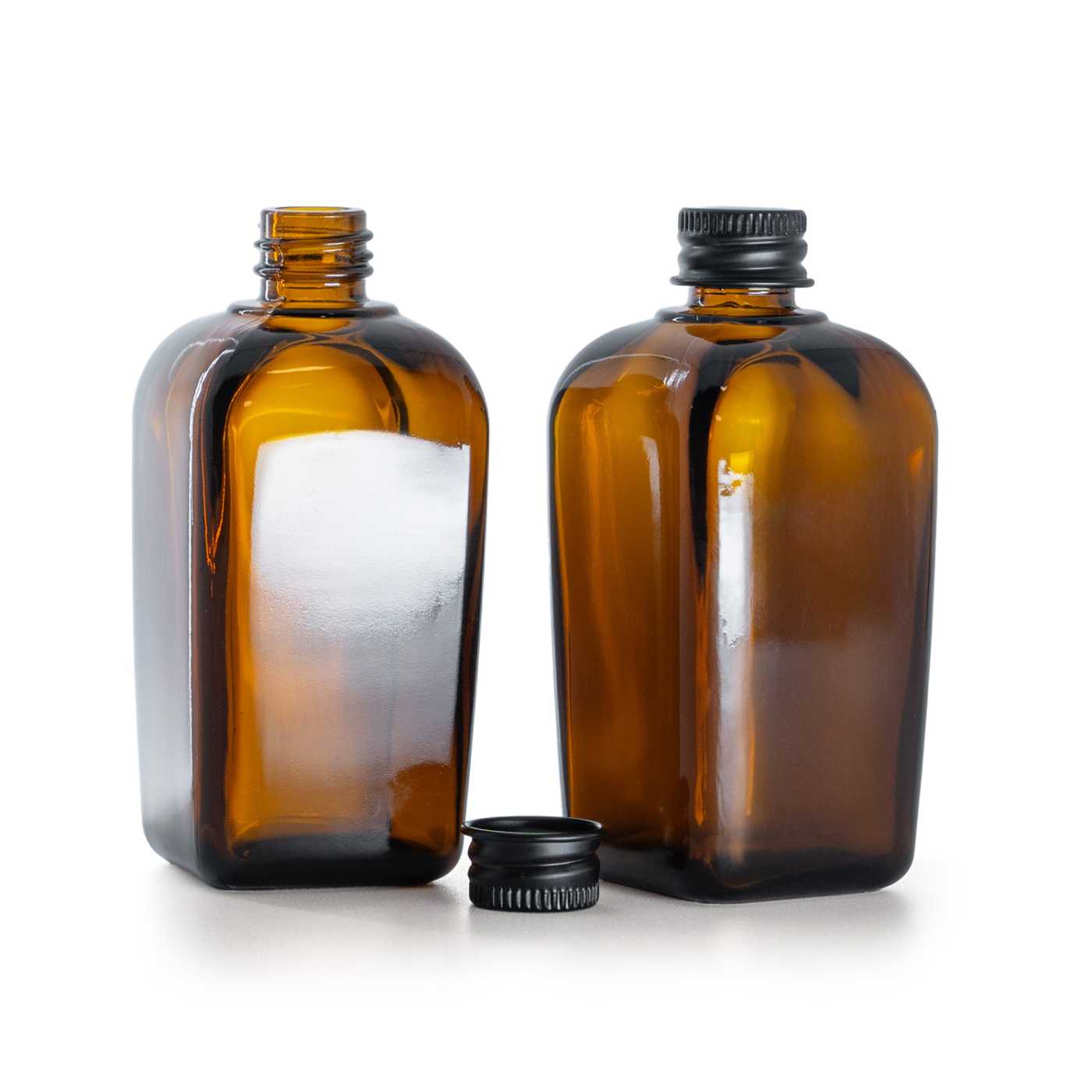 Sklenená fľaška, hranatá, čierny hliníkový vrchnák, 90 ml