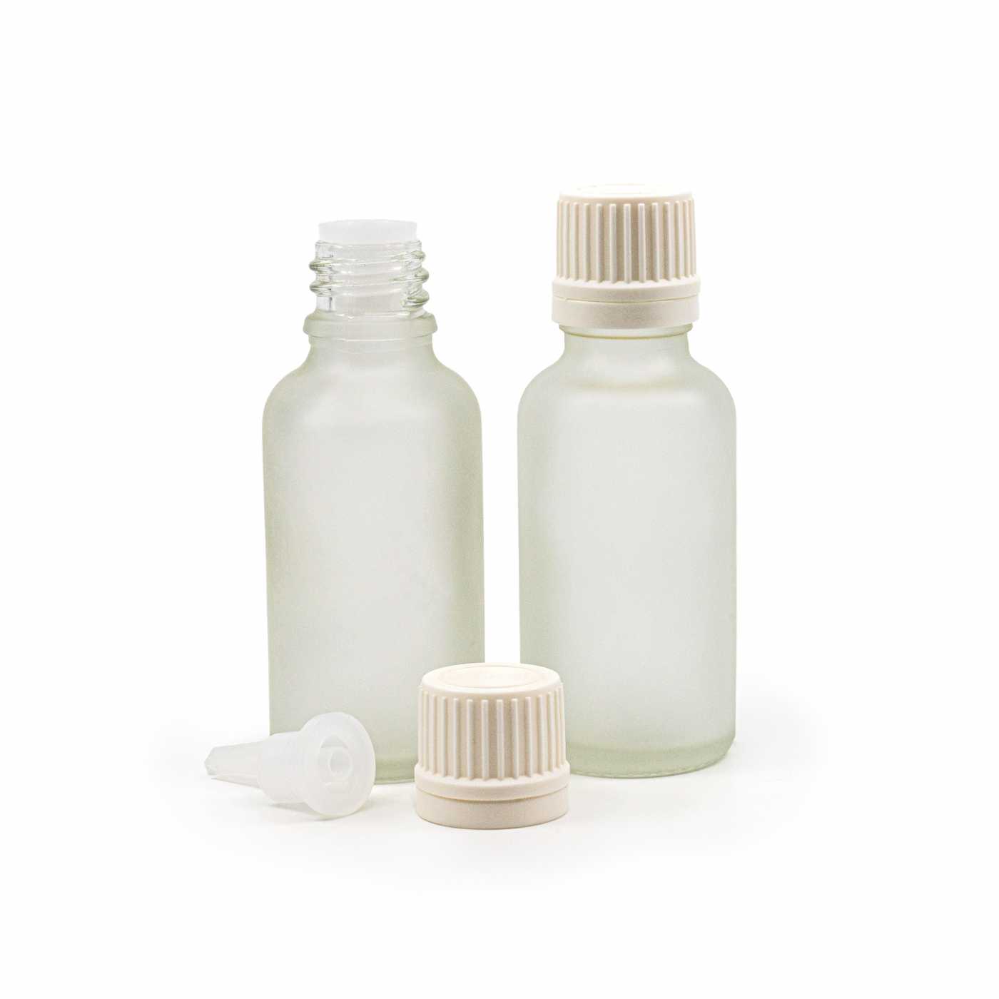 Matt, átlátszó üvegcse, fehér cseppentős kupakkal, 30 ml