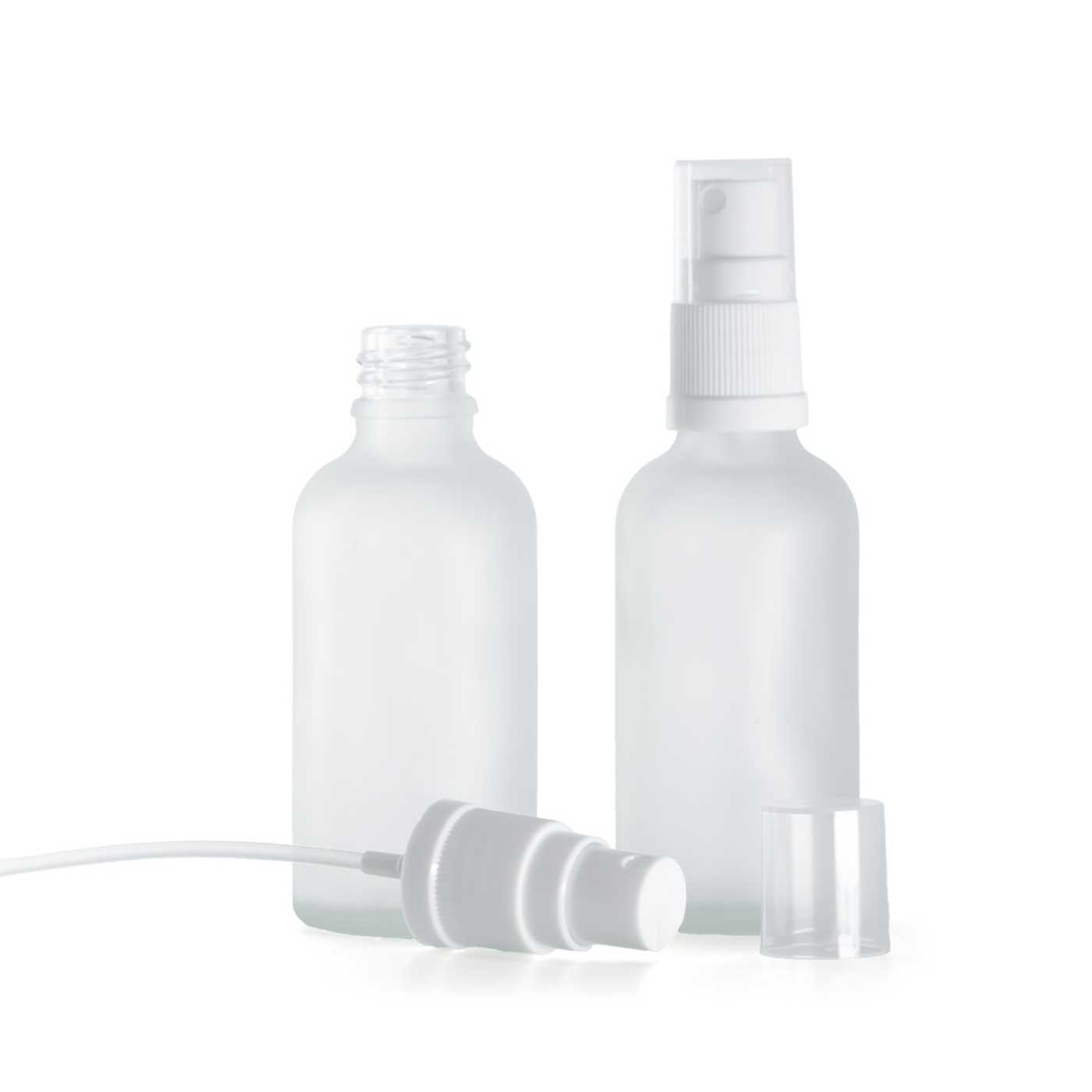 Átlátszó matt üvegpalack fehér permetezővel, 50 ml