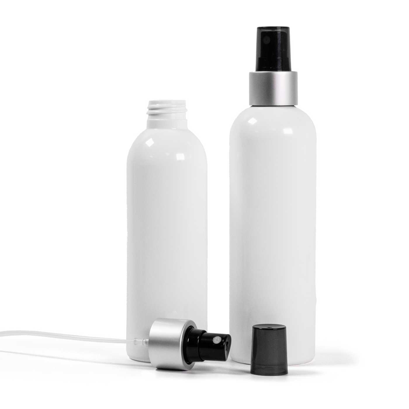 Flacon en plastique blanc, spray brume fine noir, bague argentée mate, surcapuchon transparent fumé,