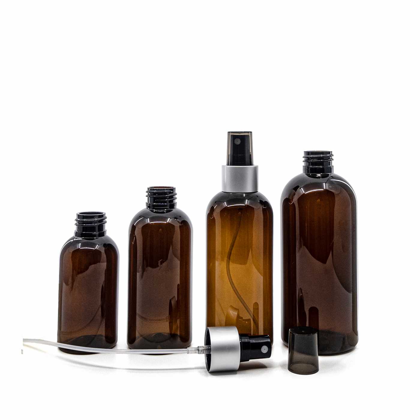 Plastová láhev hnědá, černý rozprašovač, matná stříbrná obruč, dýmový kryt, 150 ml
