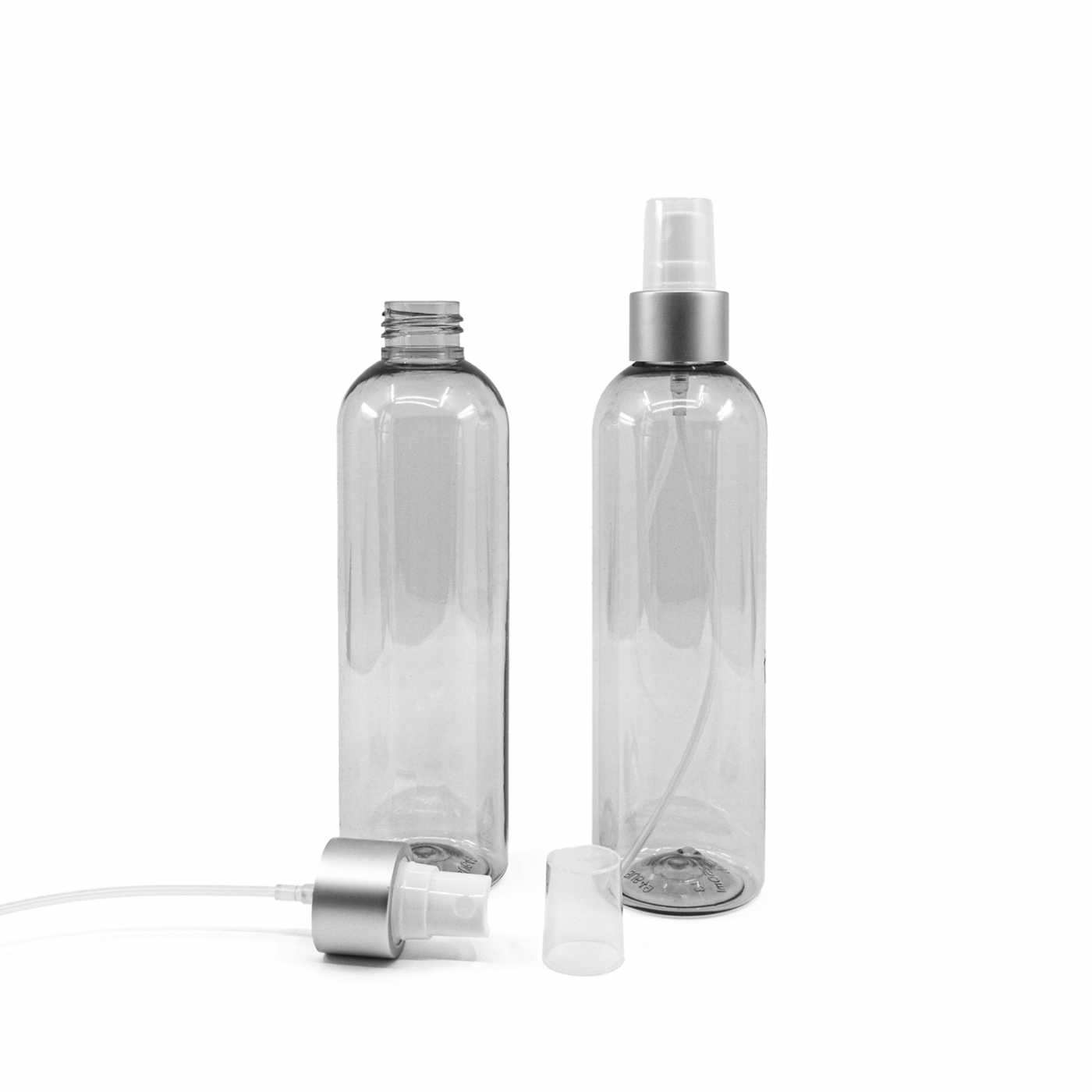 Bouteille en plastique recyclée transparente, spray brume fine blanc, bague argentée mate, 250 ml