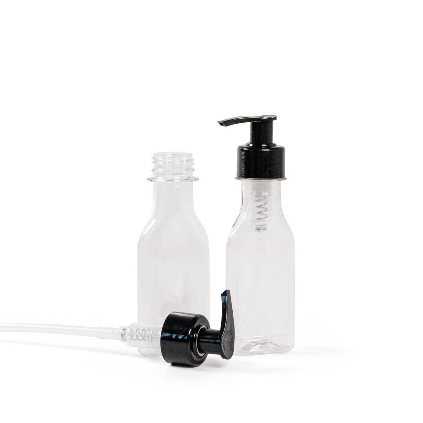 Butelka plastikowa, płaska, przezroczysta, czarny gładki dozownik, 50 ml